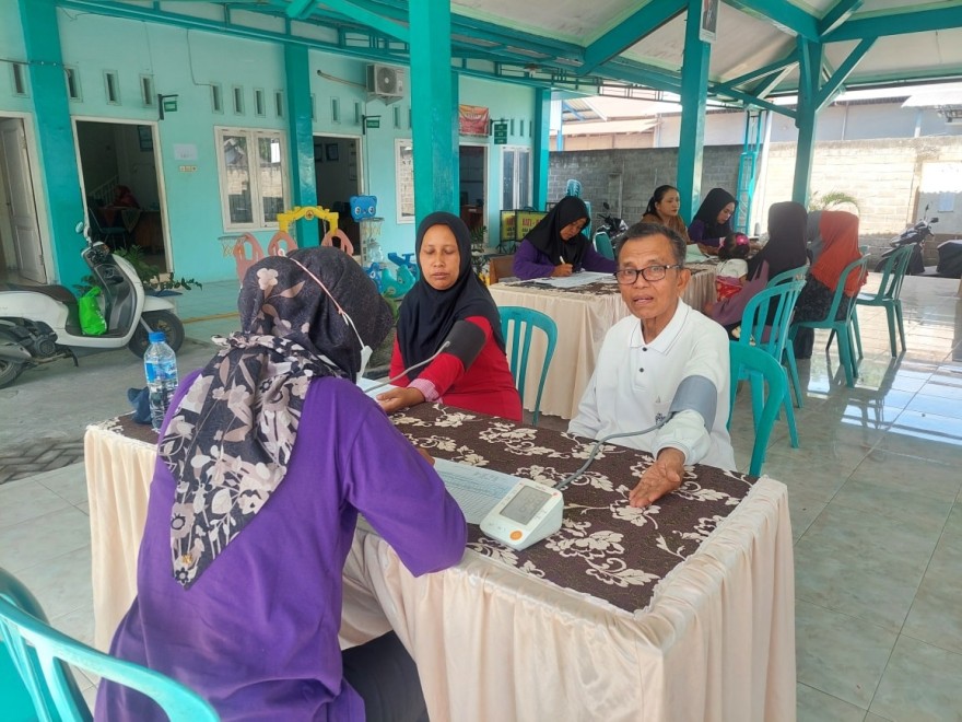 Posyandu (Pos Pelayanan Terpadu) merupakan sarana pelayanan kesehatan masyarakat yang berperan penting dalam meningkatkan derajat kesehatan ibu, bayi, dan balita.